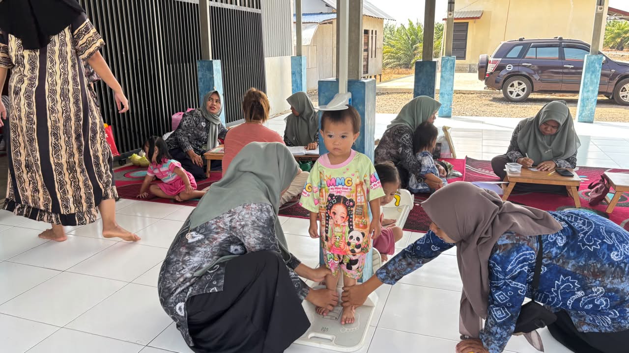 Peduli Kesehatan Warga, Posyandu dan Posbindu Teratai I Desa Tanah Abang Kembali  Digelar
